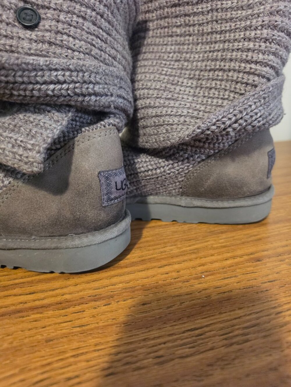 UGG Australia Classic Cardy Knit Boots Grey Suede 3-Button Womens Size 10 101655 - Picture 6 of 11